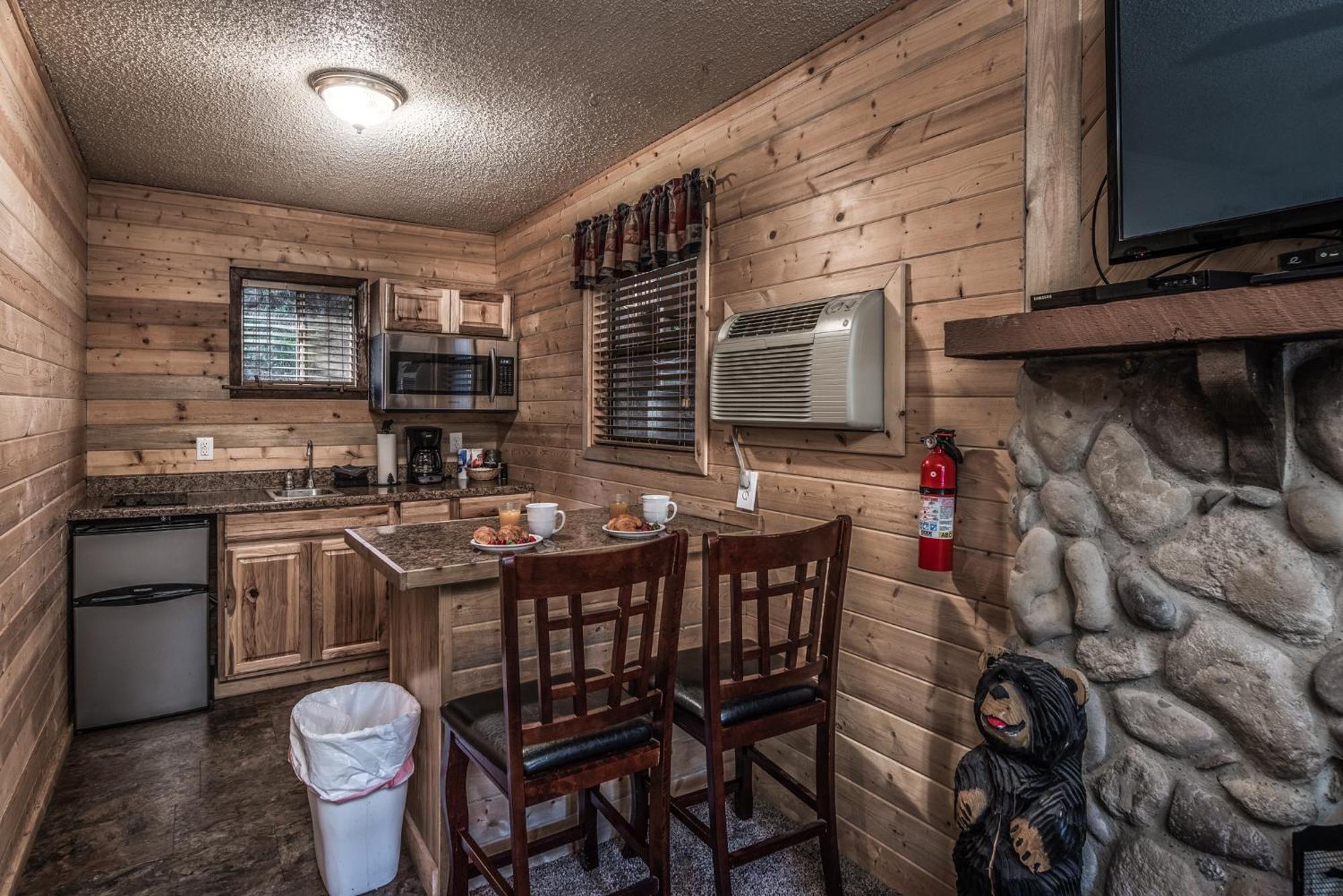 Upper Canyon Inn & Cabins رويدوسو، نيومكسيكو المظهر الخارجي الصورة