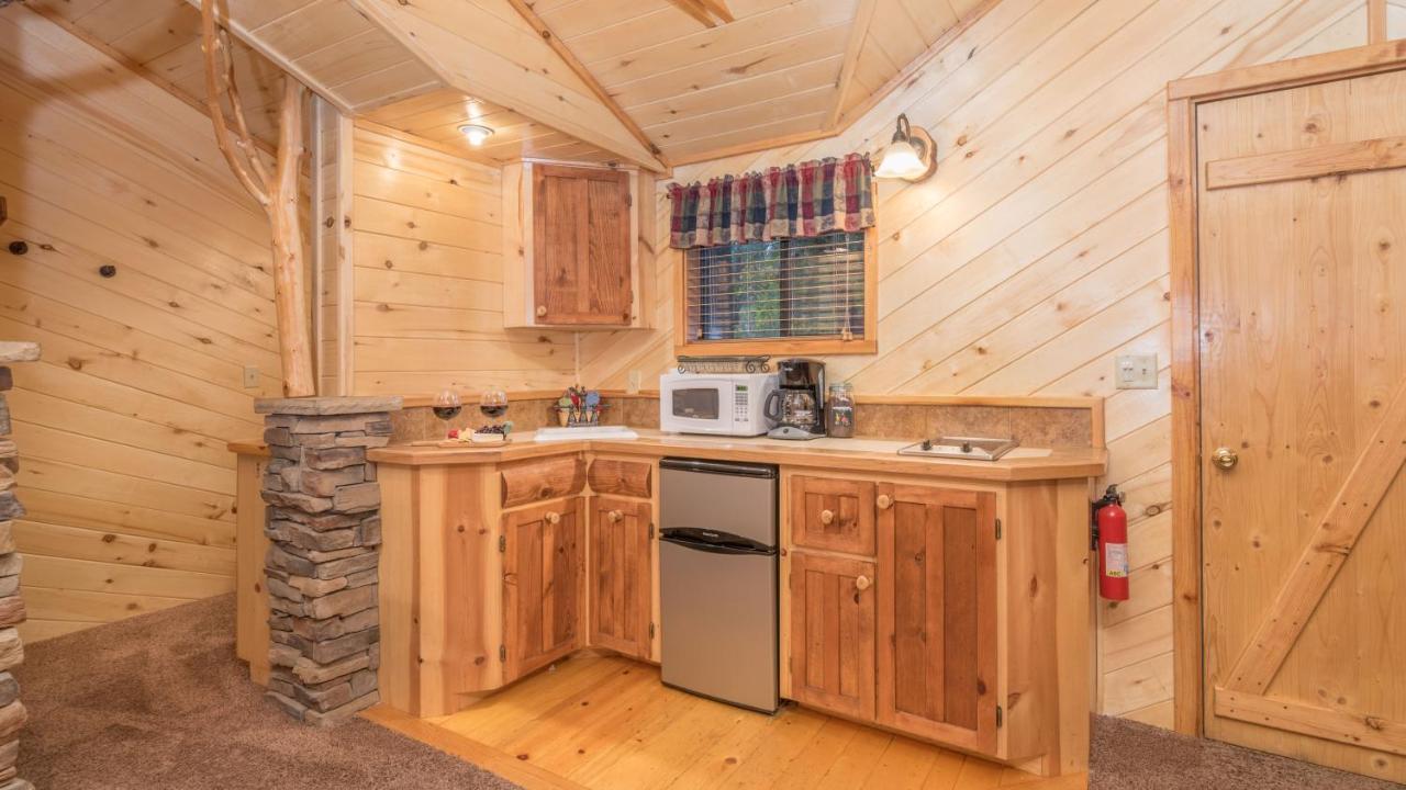 Upper Canyon Inn & Cabins رويدوسو، نيومكسيكو المظهر الخارجي الصورة