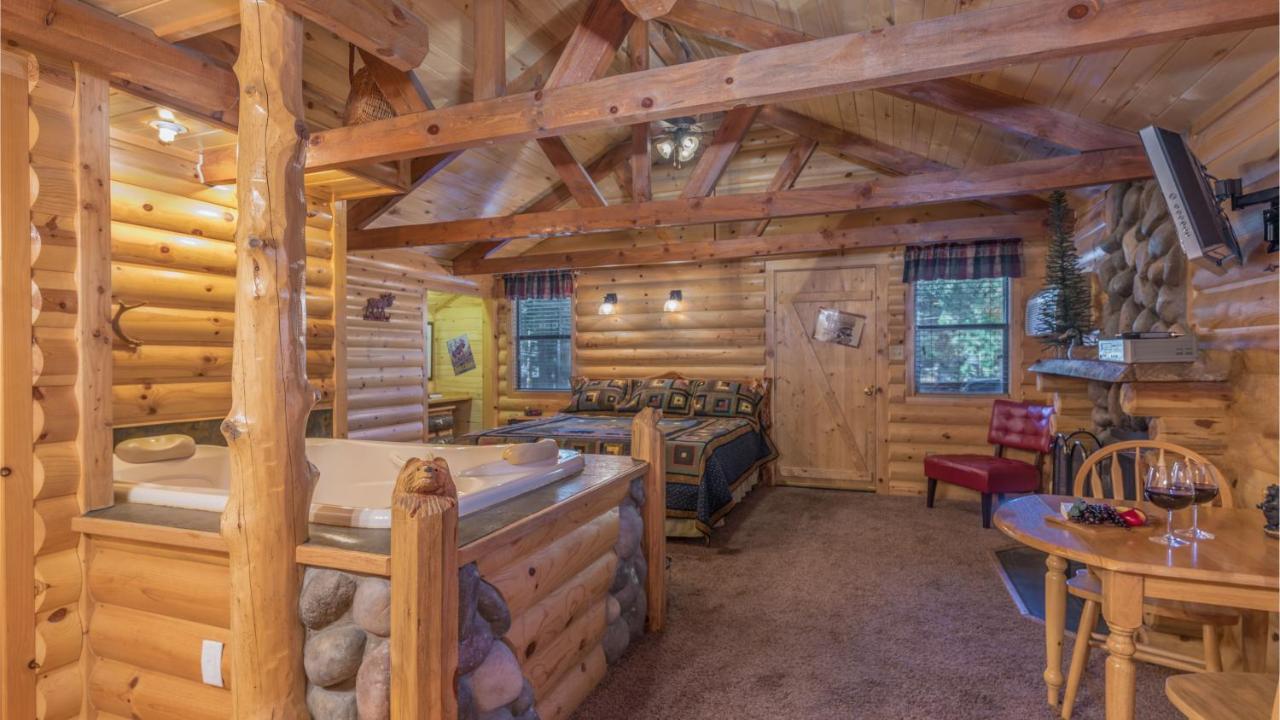 Upper Canyon Inn & Cabins رويدوسو، نيومكسيكو المظهر الخارجي الصورة