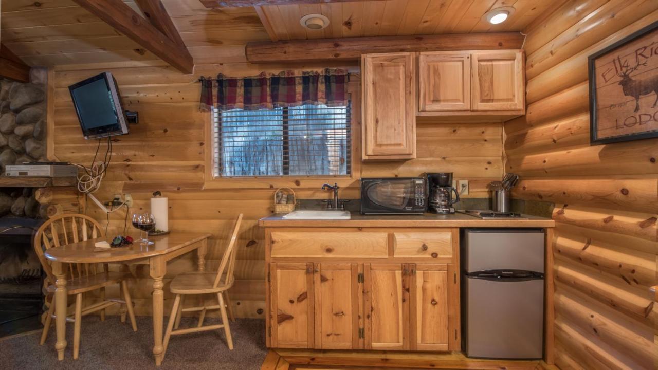Upper Canyon Inn & Cabins رويدوسو، نيومكسيكو المظهر الخارجي الصورة