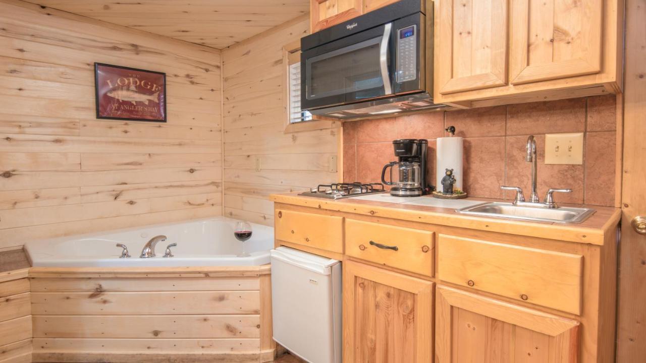 Upper Canyon Inn & Cabins رويدوسو، نيومكسيكو المظهر الخارجي الصورة